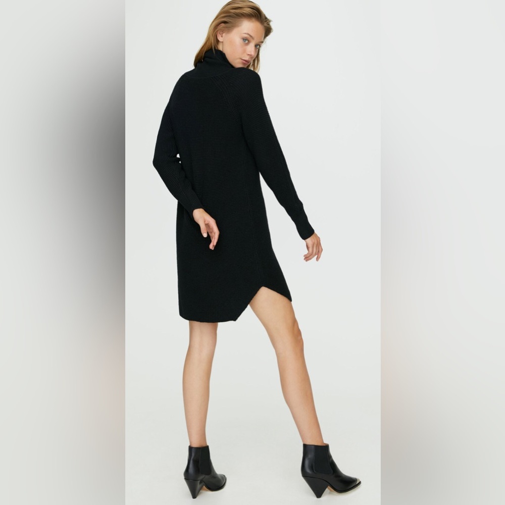 Aritzia Black Long Sleeve Dress